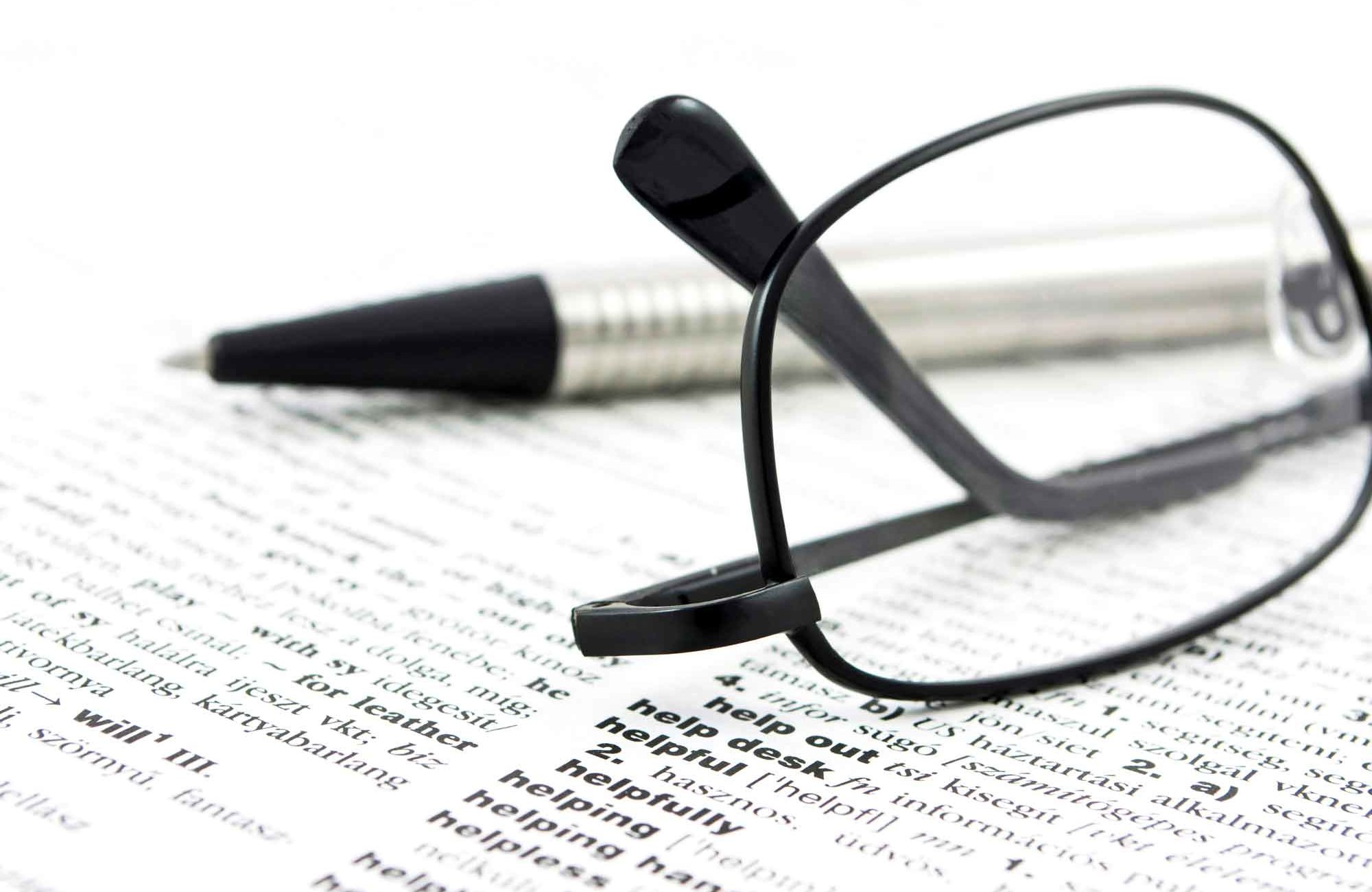 glasses pen paper2